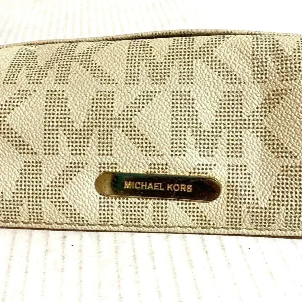 Michael Kors Mk Signature Print Canvas Wallet - image 7